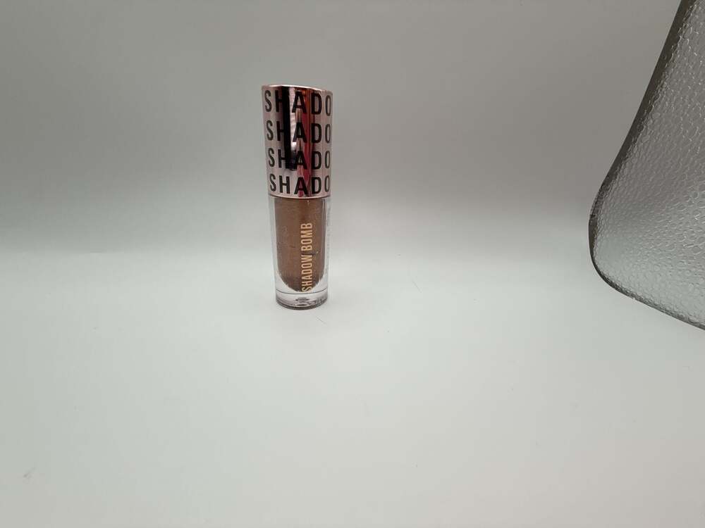 Makeup Revolution Shadow Bomb Cream Eyeshadow in Dream Bronze